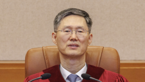 문형배 “대통령-국회 갈등, 제도적 해법 부재”… 블로그 글 관심