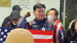 ‘CIA 요원 행세’ 캡틴아메리카, 中대사관 난입 미수…3년 구형