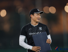 이정효 감독, 21배 차이 뒤집고 ‘언더독의 기적’ 쓸까