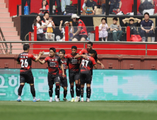 ‘연승 도전’ 포항 vs ‘상위권 굳히기’ 김천
