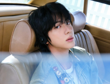 달려라, 방탄소년단 진…韓 첫 단독 팬콘 매진으로 쾌조의 투어 스타트