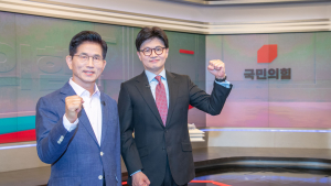 金·韓, ‘AI 단점 지적’에 적극 해명…“좌우 이해 vs 구태정치 청산”