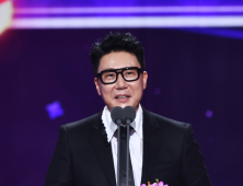 재혼은 20년 만에, 혼인신고는 곧바로…이상민, 비연예인 아내와 법적 부부 됐다
