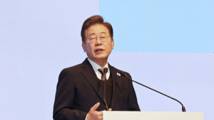 이재명 “정년 연장 갑자기 시행 안 해…대화하고 준비해야”