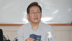이재명표 ‘어르신 공약’…“기초연금 부부감액 개선할 것”