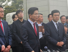 김문수, 한덕수 단일화에 “이런 사례 없었다…등록하면 협상”