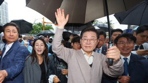 ‘연결’서 ‘경청’으로…이재명 선거운동 변천사