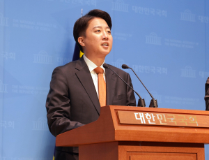 이준석 “단일화 결코 없다…4:4:2 구도로 이재명 견제해야” [21대 대선]