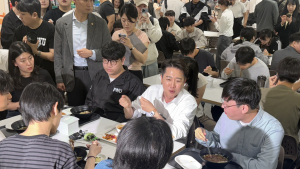 이준석, 청년들과 학식 토크 [쿡 정치포토]