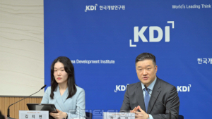 KDI, 섬뜩한 경고…韓 성장률 0.8% ‘반토막’ 전망