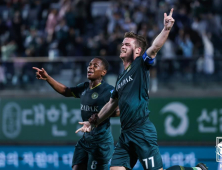 ‘하위 리그 반란’…K리그2 김포FC, ‘디펜딩 챔피언’ 포항 꺾고 8강