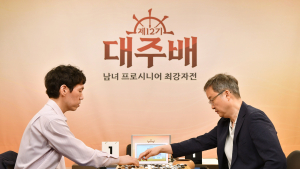 ‘시니어 바둑 신진서’ 유창혁, ‘승부’ 실제 주인공 이창호 꺾고 대주배 우승