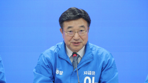 민주 “지귀연, 법복 입고 거짓말…재판 계속 맡겨도 되나”