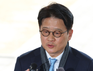 이창수 중앙지검장, 복귀 2개월 만에 사의 표명…“건강상 이유”