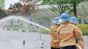 롯데물산, ‘2025 소방경진대회’…안전한 타워·몰 만든다