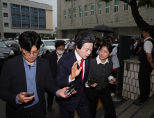 ‘여신도 성추행·사기 혐의’ 허경영 구속적부심 기각