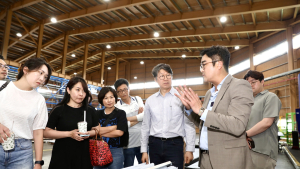 동국씨엠, 건축사 초청 ‘럭스틸 투어’ 진행…브랜드 가치 전달