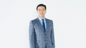 최기일 상지대 교수, 미국 트럼프 대통령 명의 금장장 수상