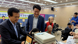 충남세종농협, 연무서 찾아가는 의료서비스 농촌왕진버스 실시