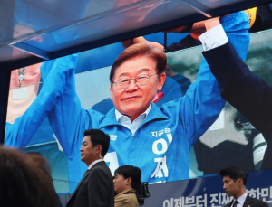 이재명, 尹 겨냥해 국민 통합 강조…‘험지’ 양산서 PK 표심 잡기