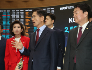 국힘 “李, 과거 ‘해방직후 미군은 점령군’ 발언, 위험한 안보관” [21대 대선]