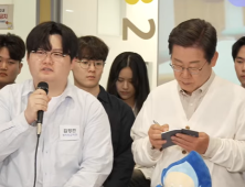 이재명 ‘간담회’ 이준석 ‘학식’…20대 표심 공략 [21대 대선]