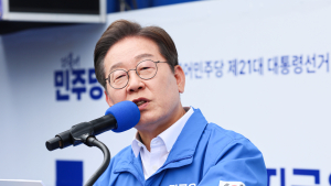 ‘법카 유용’ 공방…이재명 “엉터리 기소” 이준석 “과일 2800만원, 집에 코끼리 있나” [21대 대선]