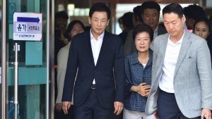 대구서 사전투표 한 박근혜, “꼭 투표하시면 좋겠다”