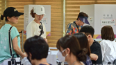 21대 대선 둘째날 사전투표율, 오전 7시 누적 20.41%…역대 최고 [21대 대선]