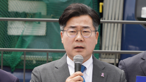 사전투표 마지막 날…박찬대, 李 지지 호소 “민생 회복·경제 성장 최우선” [21대 대선]