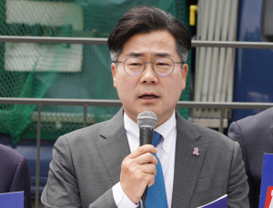 사전투표 마지막 날…박찬대, 李 지지 호소 “민생 회복·경제 성장 최우선” [21대 대선]