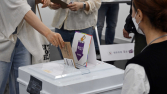 사전투표 2일차 5시 투표율 32.95%…지난 대선比 1.74%p↓ [21대 대선]