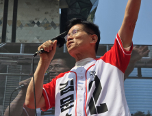 김문수 “전직 경기지사 밀어주는 후보…이재명 되면 나라 위험” [21대 대선]