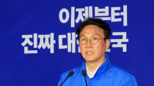 김민석, ‘리박스쿨’ 논란에 “사진 남아있어…金은 70대 尹 연상” [21대 대선]