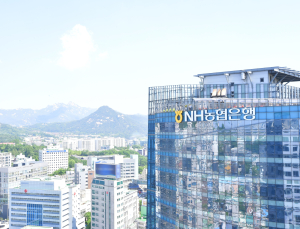 농협은행, 예금금리 최대 0.3%p 인하…“기준금리 반영”