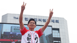 김문수 부산 찾아 “단일화 못해 송구…이준석 찍으면 이재명” [쿡 정치포토]