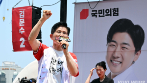 ‘마지막 유세’ 김문수, 가족과 함께 큰 절…“행복한 가정 위해 좋은 일자리 만들겠다” [21대 대선]