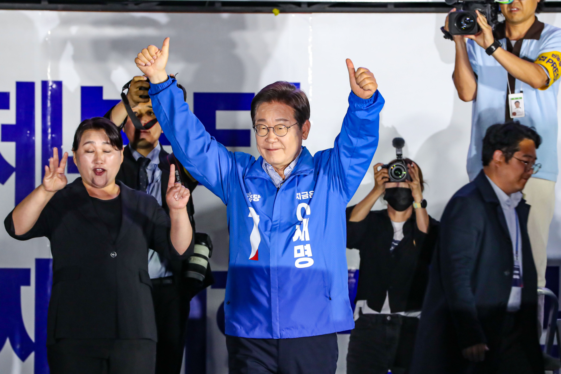 이재명‚ ‘빛의 혁명’ 완수…“투표로 내란 종식하자”