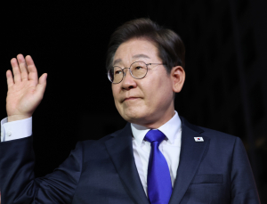 [속보] 이재명 “맡긴 사명, 어긋남 없이 확실히 이행할 것”