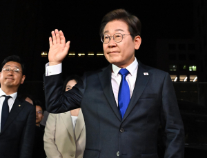 노동자 출신 첫 대통령 이재명…안동 출신 소년공의 반전 드라마 [이재명 정부]