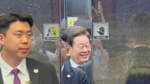 이재명 대통령 ‘오늘은 활짝’ [쿡 정치포토]