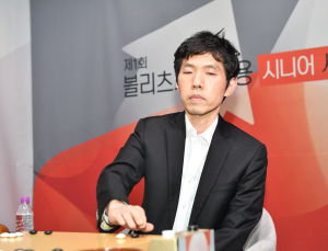 대선날 승전보…영화 ‘승부’ 실제 주인공 이창호, 지지옥션 개막전 승리 [바둑]