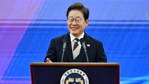 이재명표 ‘주주환원 강화’…“지주사 주가 재평가 돌입”