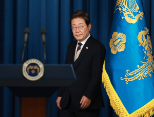 이재명, 최대 약점도 첫 시험대도 ‘외교’…실용주의로 돌파할까 [이재명 정부]