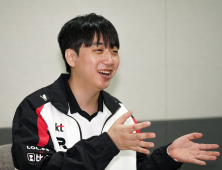 ‘레전드 그룹 진출’ 고동빈 KT 감독 “올 시즌 중 가장 기쁜 날”