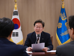 李대통령, 비상경제TF서 “작은 발상도 직급 떠나 제안해달라”