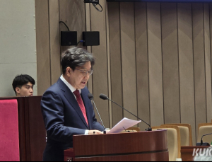 권성동, ‘대선 패배’에 원내대표 사퇴…분열 원인 ‘친한계’ 암시