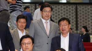 ‘내란·김건희·채상병’ 특검법 본회의 통과…대통령실 “거부권 쓸 이유 없어”