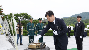 전북자치도, 제70회 현충일 추념식 ‘호국영령 추모’