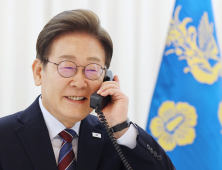 李대통령, 트럼프와 ‘골프 라운딩’ 약속하며 20분 통화…정상외교 포문